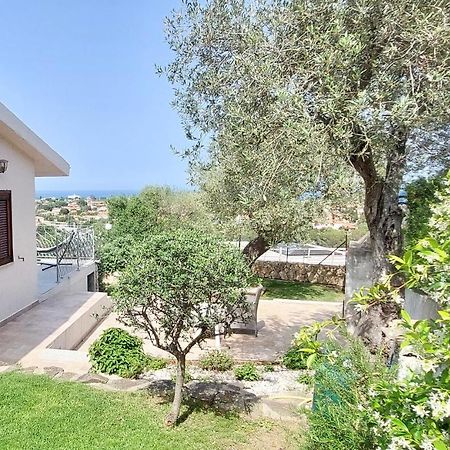 Iss Travel, Sea View Apartment Il Corbezzolo - Ground Floor With Air-Condition 산테오도로 외부 사진