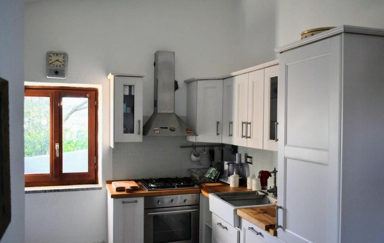 Iss Travel, Sea View Apartment Il Corbezzolo - Ground Floor With Air-Condition 산테오도로 외부 사진